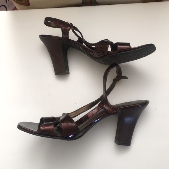 Mottled brown beautiful heels. - Picture 2 of 3